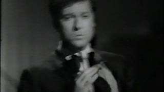 Jack Jones sings &quot;I&#39;m Getting Sentimental Over You&quot;