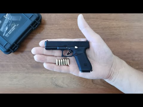 Mini Glock Toy Gun in 1:2 Scale Unboxing 2022 - Glock Keychain with Bullets