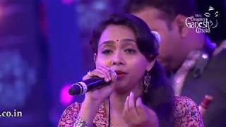 &quot;Baaro Bengalurige&quot; by Ananya Bhat in the Raghu Dixit concert at the 55th Bengaluru Ganesh Utsava