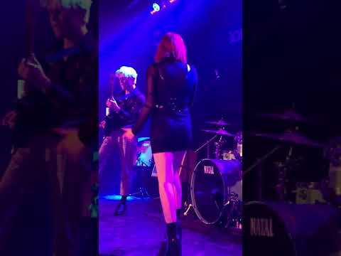 Sophie and the Giants - Hypnotised