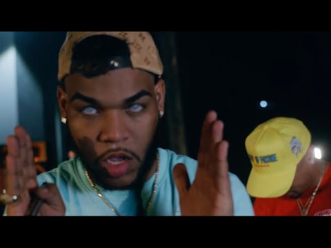 Reymi X Chacka X Lowgik  - En Mi Defensa (Video Oficial)