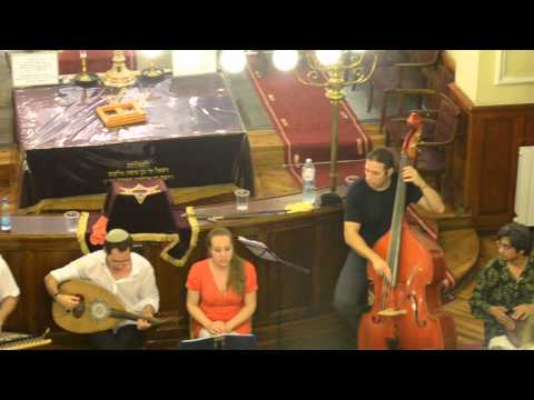 SHIRA U'TFILA  (FEAT. IVANA MUNĐA)