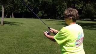 preview picture of video 'Learning to cast spinner real Bull Shoals Ar'