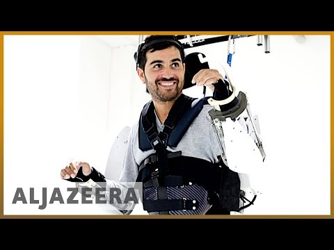 , title : 'A mind-controlled exoskeleton allows paralyzed man to walk'