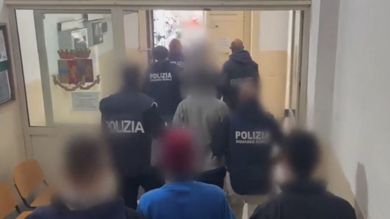 Tre scafisti in carcere per favoreggiamento dell'immigrazione clandestina