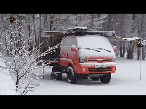 Dugout Shelter Under 10ft (3m) of Snow - Solo Camping in Survival Shelter During Snow Storm