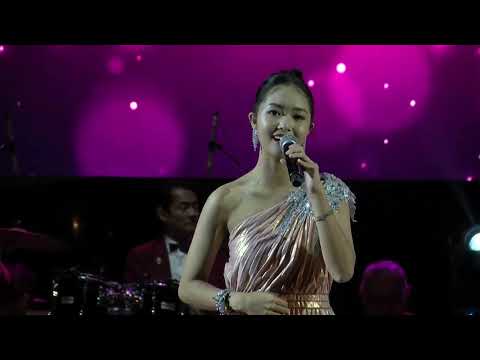 ไม่ใกล้ไม่ไกล  ขับร้องโดย  ใบบัว-ปุญชรัสมิ์ สุรกิจไพศาลกุล