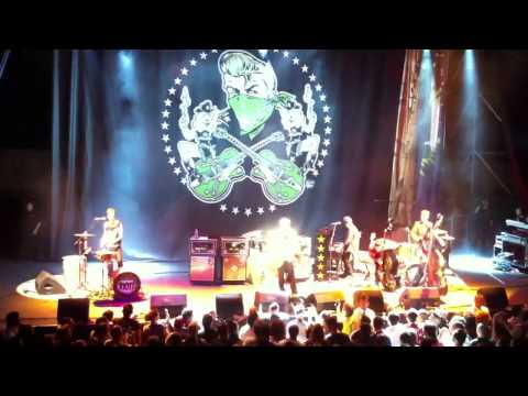 Brian Setzer Rockabilly Riot 03/07/2011