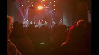 Taveres Live: “More Than A Woman” in London.