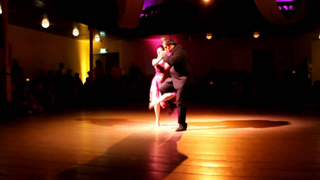 Daniela Pucci & Luis Bianchi perform "Tormenta" by Di Sarli