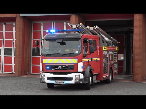 Greater Manchester Fire & Rescue Service - Salford Second Pump Turnout