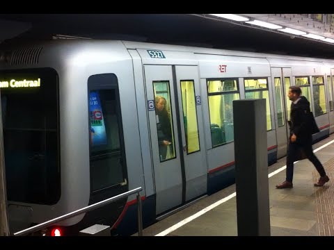 RET Metro Type B aankomst Leuvehaven richting Rotterdam Centraal