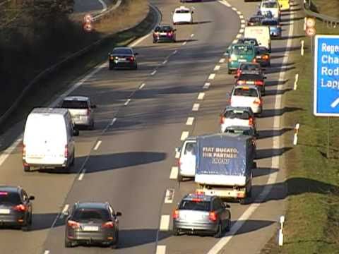 Gefährliche Situationen durch Rückstau auf A93 Ausfahrt Regensburg-Nord