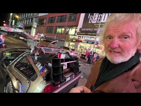 The Delorean "Times Square" Machine in New York City!