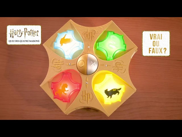 Vídeo relacionado con Tomy 4 Casas, Adivinanzas Familiares, Emocionante para Los Fans De Harry Potter, Juegos De Quiz, Adecuado Niños De 8 Años Y Más, Multicolor (T73299)