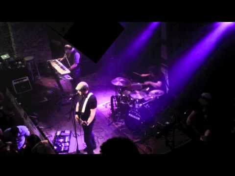 Coverfield - Levoton Tuhkimo