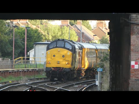 37254 glides past Bellingham with 2 tones working 187J