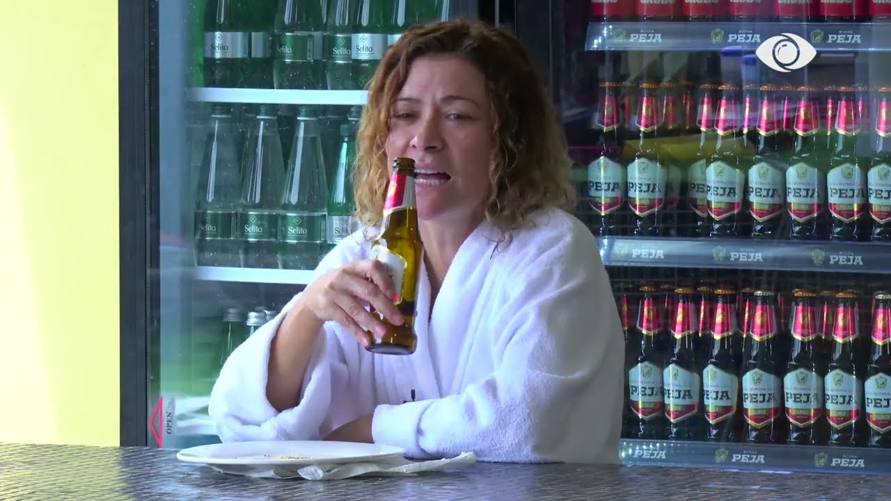 “Fshihu pak tek buza”/ Vazhdon debati i ashpër mes Julit dhe Eglës: Ke harruar si bëhet