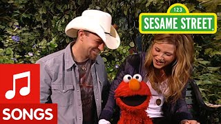 Sesame Street: Sugarland and Elmo Sing About Songs