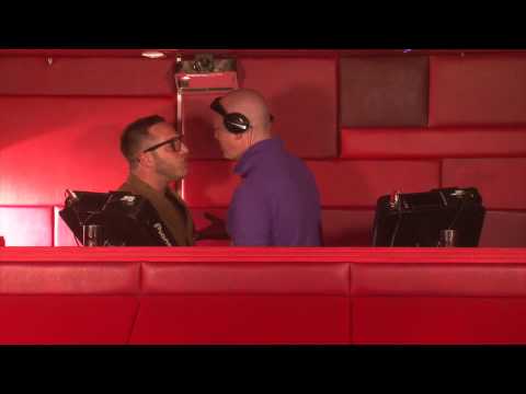 Maximus Baxter feat Alex James- Dive Into The Disco