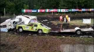 preview picture of video 'Wohnwagenrennen -- Stockcar in Annaburg'