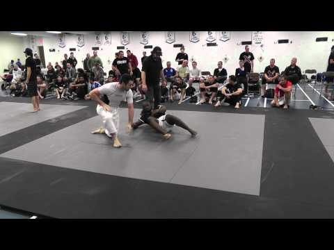 Guillaume Perreault vs Mistral Gedeon - Montreal Grappling Grand Prix - Div II -200 - Round Robin