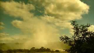 La Montaña Gris - Nubes (Official Video)