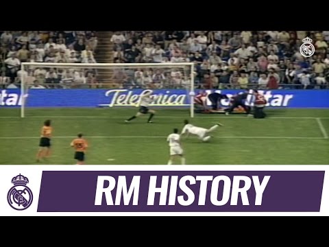 This Guti goal helped us win the title with victory over Alavés in 2001!