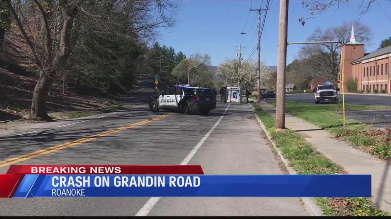 USPS truck involved in crash in Roanoke