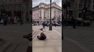 Brits trying American football on the street 🤦🏾‍♂️😂