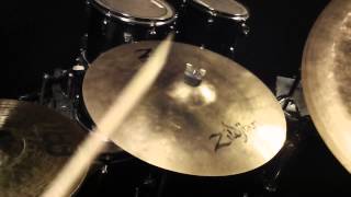 Video thumbnail for Zildjian Z Custom Medium Crash 16" [Drum Fly] by Drum Fly
