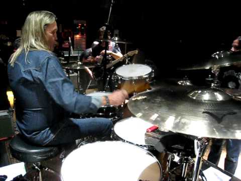 Nicko McBrain: "Where Eagles Dare" on Tichy's kit!