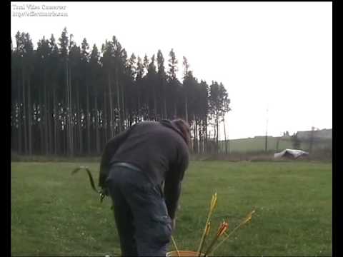 Bogenschiessen mit Heulpfeilen (whistling arrow /Hikime Kabura)