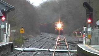 preview picture of video 'Irish Rail 071 Class 072 -  Empty Timber at Clonsilla'
