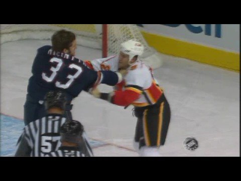 Brandon Prust vs Steve MacIntyre