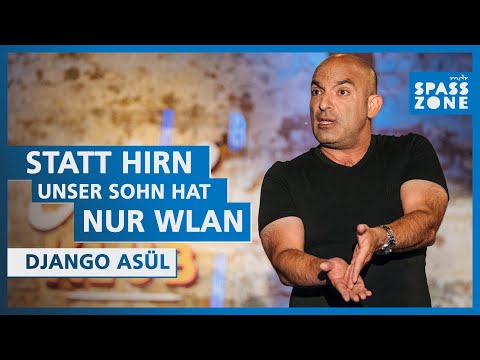 Mit dem Elektro-Auto in die Türkei. Django Asül bei Olafs Klub | MDR SPASSZONE