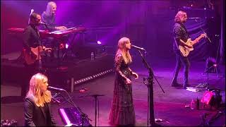 Fleetwood Mac &quot;Family Man&quot; performed by Rumours of Fleetwood Mac