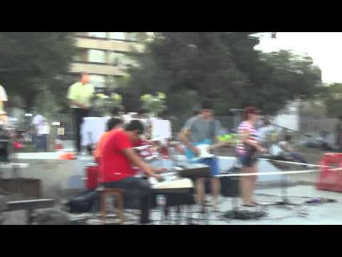 La Reina Morsa Dinamita Show (Parque Bustamante 17.12.11) Yapa