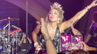 Miley Cyrus Sings “Love Money Party” in 2021! (Las Vegas Concert)