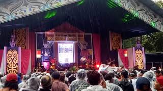 Download lagu konser iwan fals situs budaya minahasa ( gali gongli ) mp3