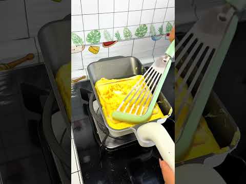 5-Minute Quick Breakfast: Tamagoyaki Sandwiches - A Game-Changer