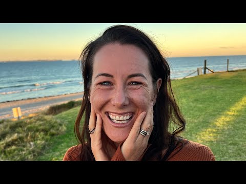 BLONDE JOKE: She Really Proves Him Wrong 😂