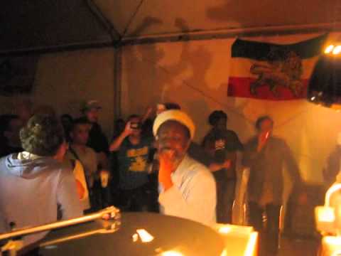 Salomon Heritage feat Ras Tweed Lion Paw at Massive Corner