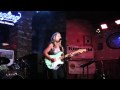 The Guitar Show ... live! Featuring Lauren Ellis & band with "Roll On"