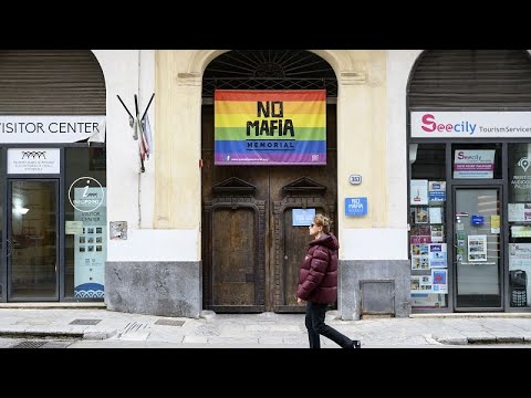 Schatzmeisterin des Clans: Schwester von Mafia-Boss Messina Denaro verhaftet