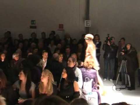 Milan Fashion Week Woman: 1 Classe - Alviero Martini F/W 09-10