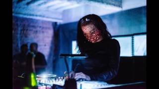 Björk - Abida Parveen & Rabit's 'Straps' (Tri Angle Records DJ-Set Mashup)