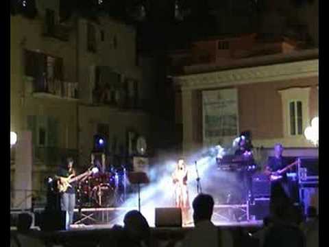 Never can say goodbye ( Gloria Gaynor ) - Eseguito dai DANCE SCRATCH Live Band