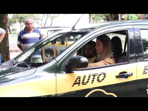Uso de celular ao volante é tema de campanha #FocaNoTrânsito