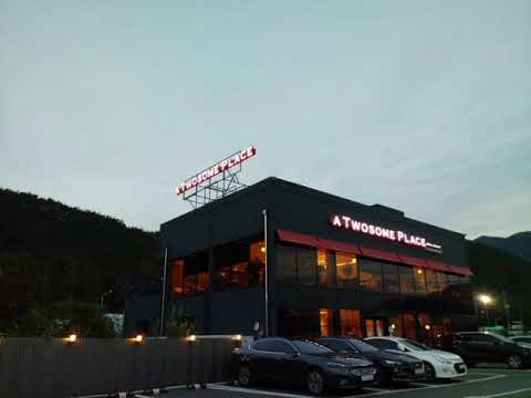 UM LUGAR DOIS 투썸 LOJA DE CAFÉ E SOBREMESA NA COREIA ll ShinAmy신아미